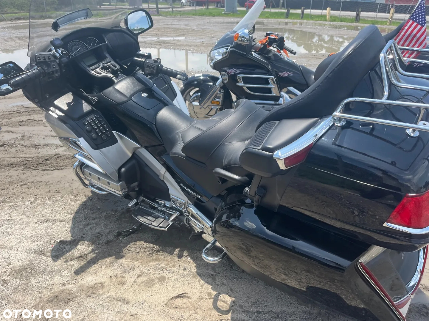 Honda GL - 27