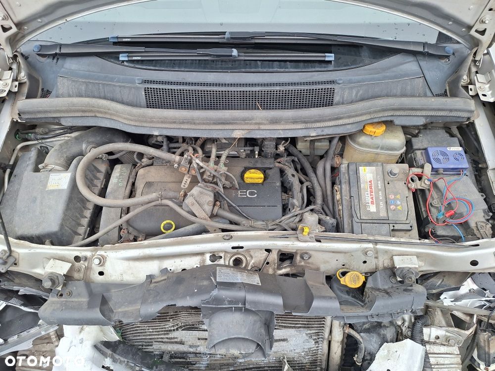 Opel Zafira - 4