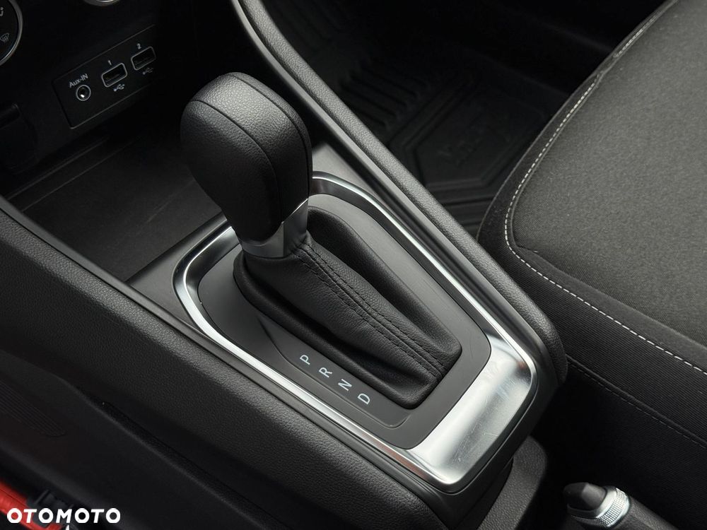 Renault Captur TCe Mild Hybrid 140 EDC GPF TECHNO - 17