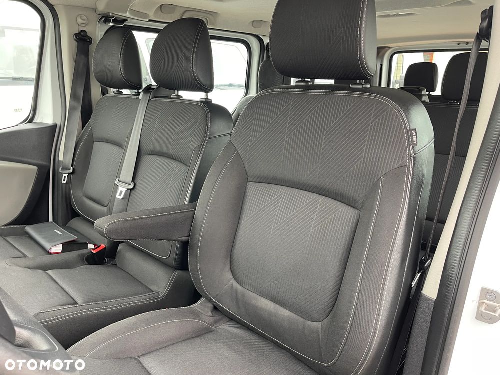 Nissan Trafic Vivaro 9-OSOBOWY - 16