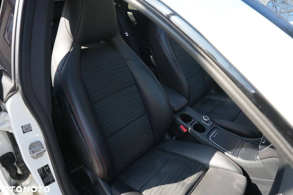 Mercedes-Benz CLA - 13