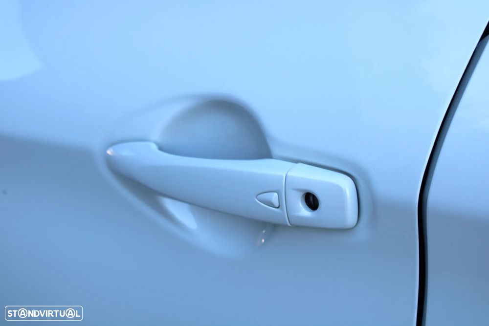 Nissan Qashqai 1.6 dCi 360 Pack S Xtronic - 16