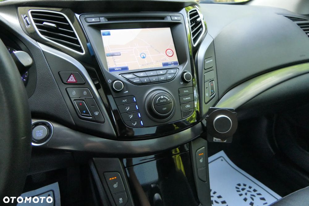 Hyundai i40 2.0 Premium - 23