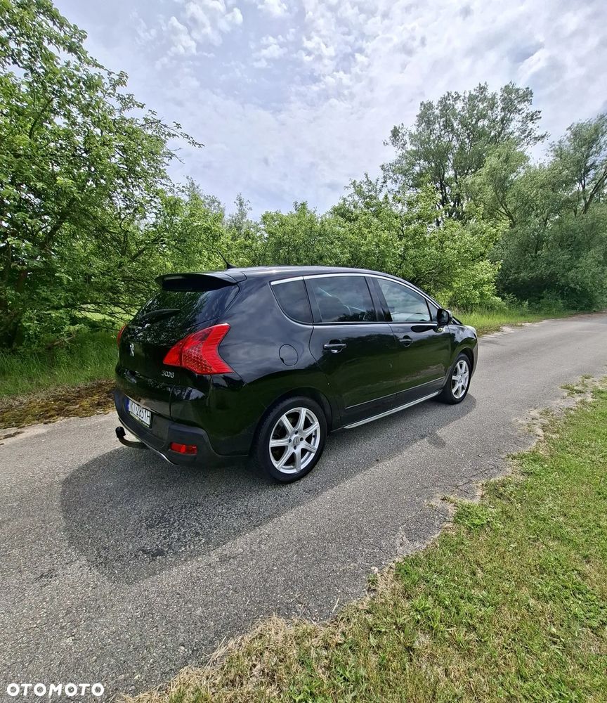 Peugeot 3008 2.0 HDi HYbrid4 - 7