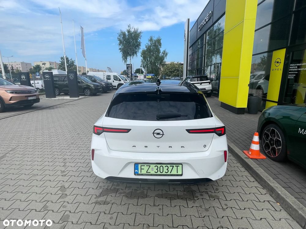 Opel Astra Ultimate - 4