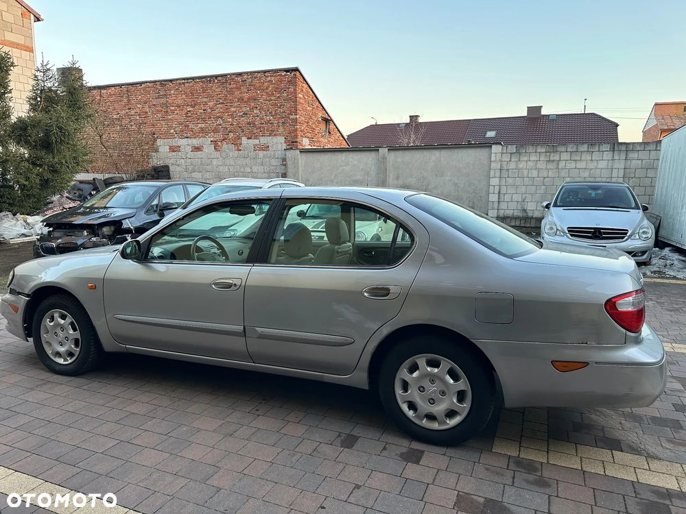 Nissan Maxima - 9