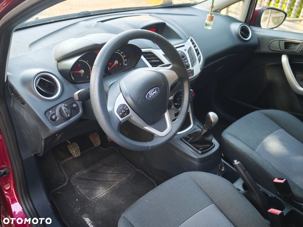 Ford Fiesta 1.25 Champions Edition - 24