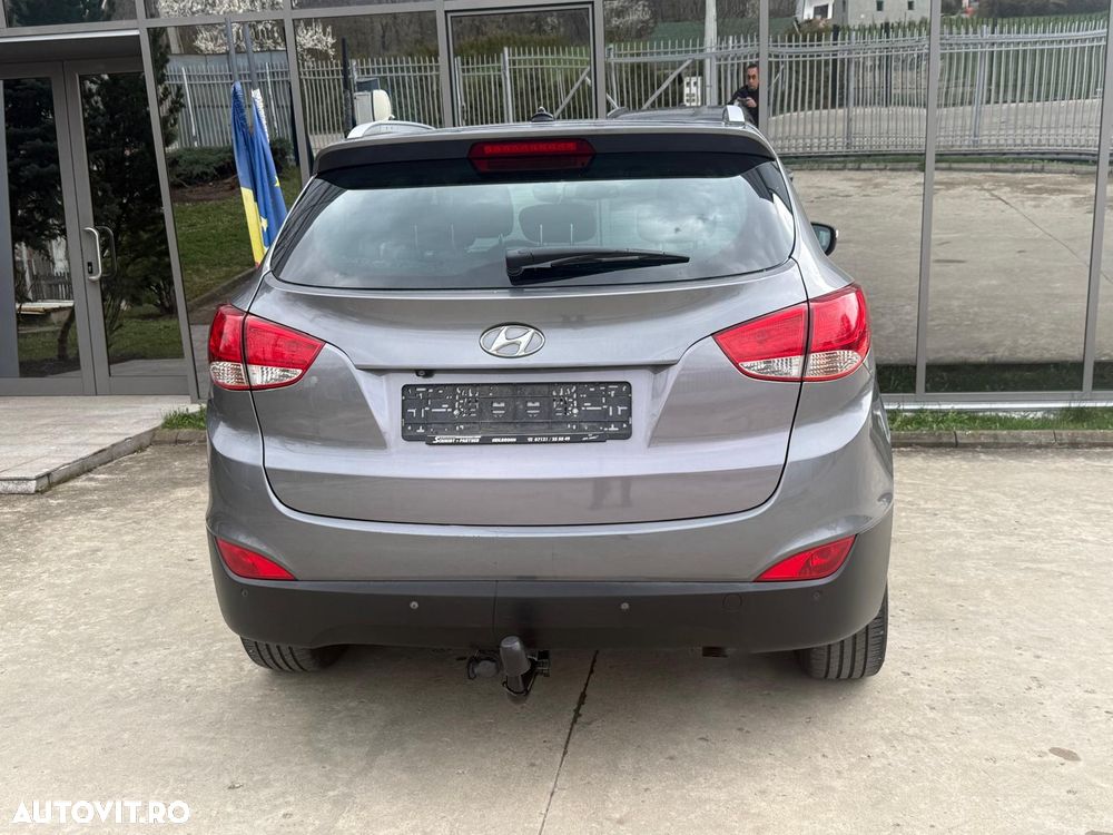 Hyundai ix35 2.0 CRDI 4WD Automatik Style - 12