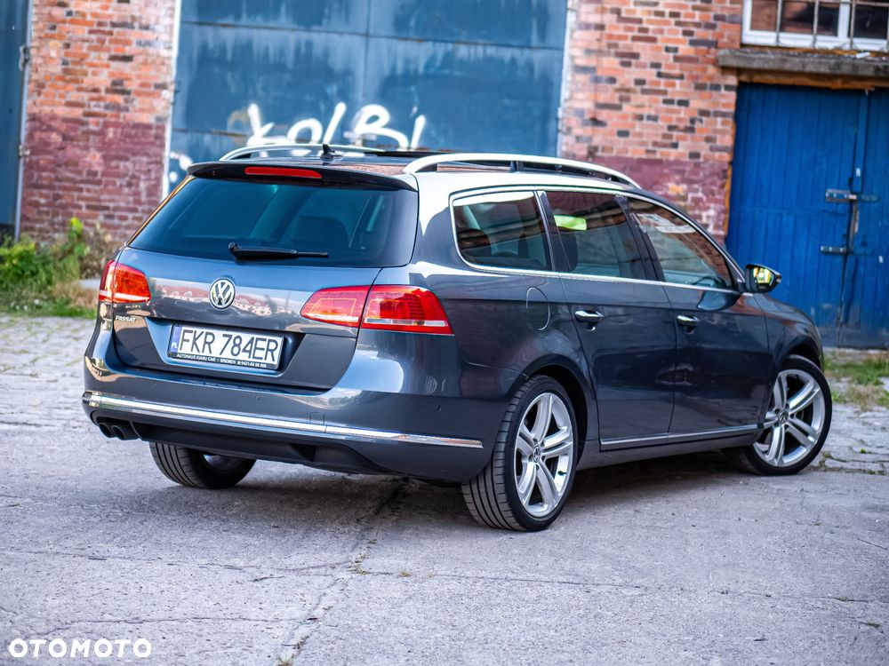 Volkswagen Passat 2.0 TDI Highline - 22