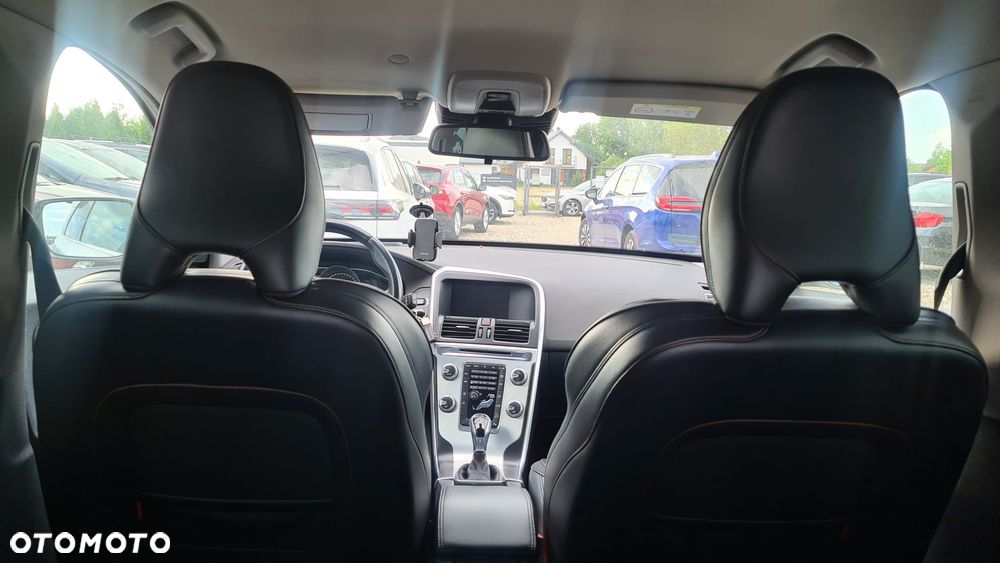 Volvo XC 60 D4 AWD Ocean Race - 7