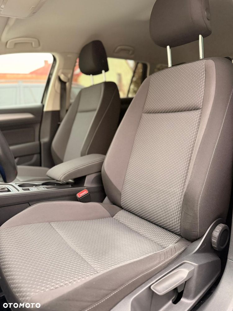 Volkswagen Passat 2.0 TDI (BlueMotion Technology) DSG Trendline - 9