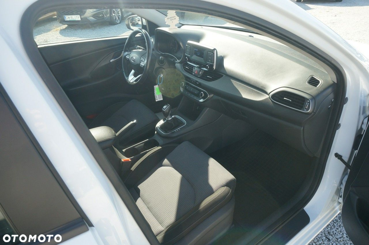 Hyundai i30 - 27