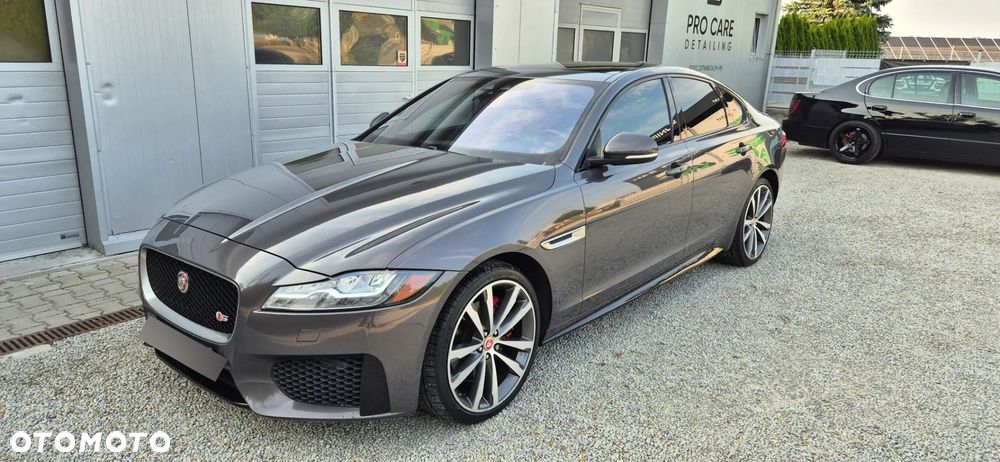 Jaguar XF 3.0 V6 AWD S - 21