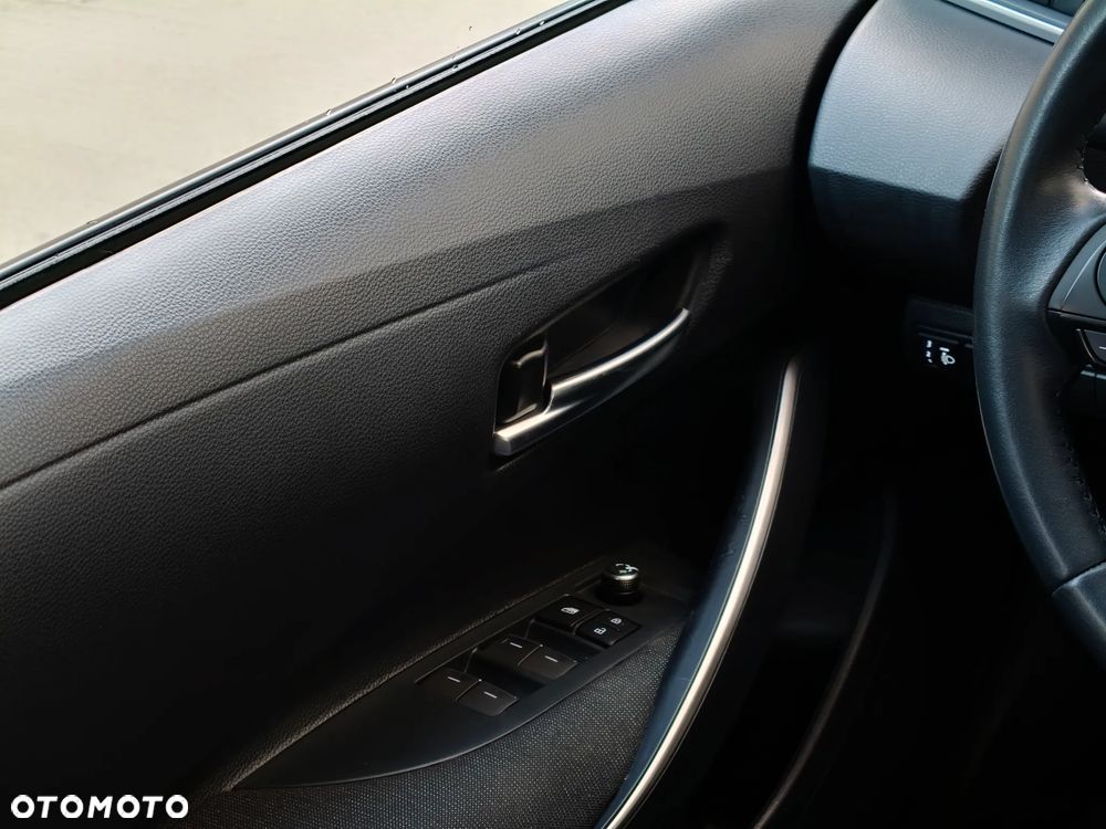 Toyota Corolla 1.8 Hybrid Comfort - 33