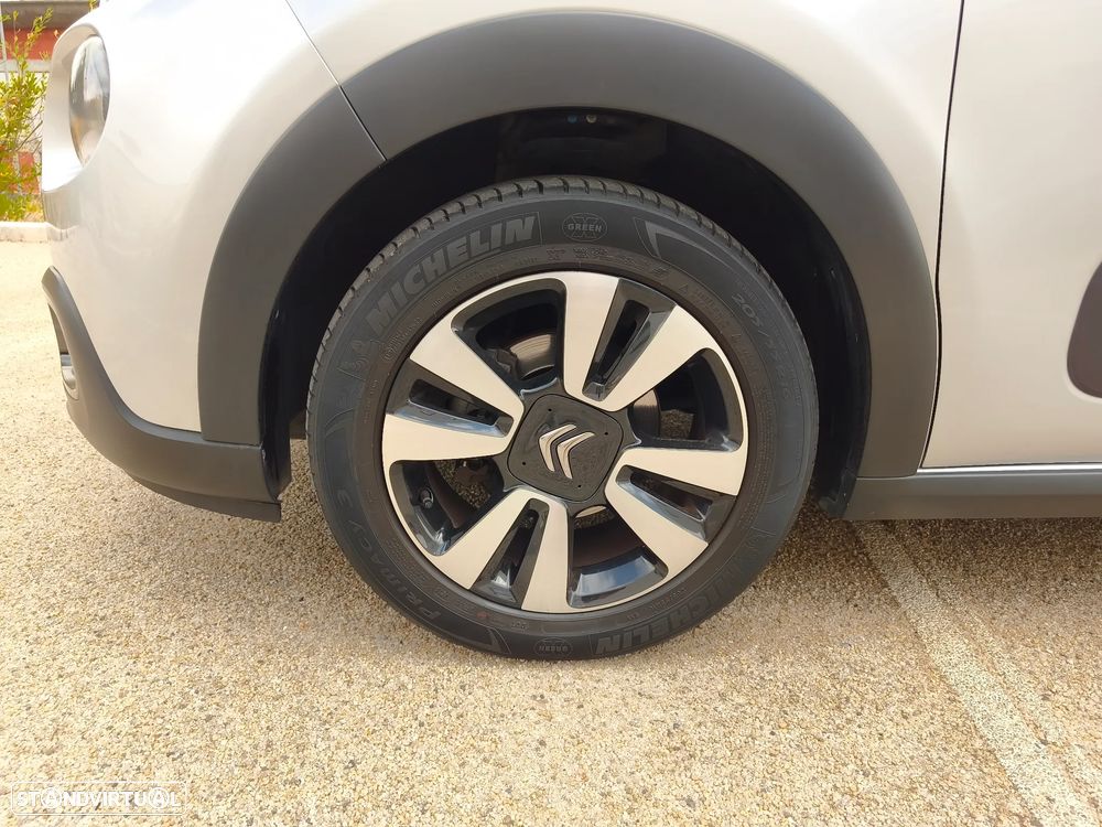 Citroën C3 1.2 PureTech Shine - 17