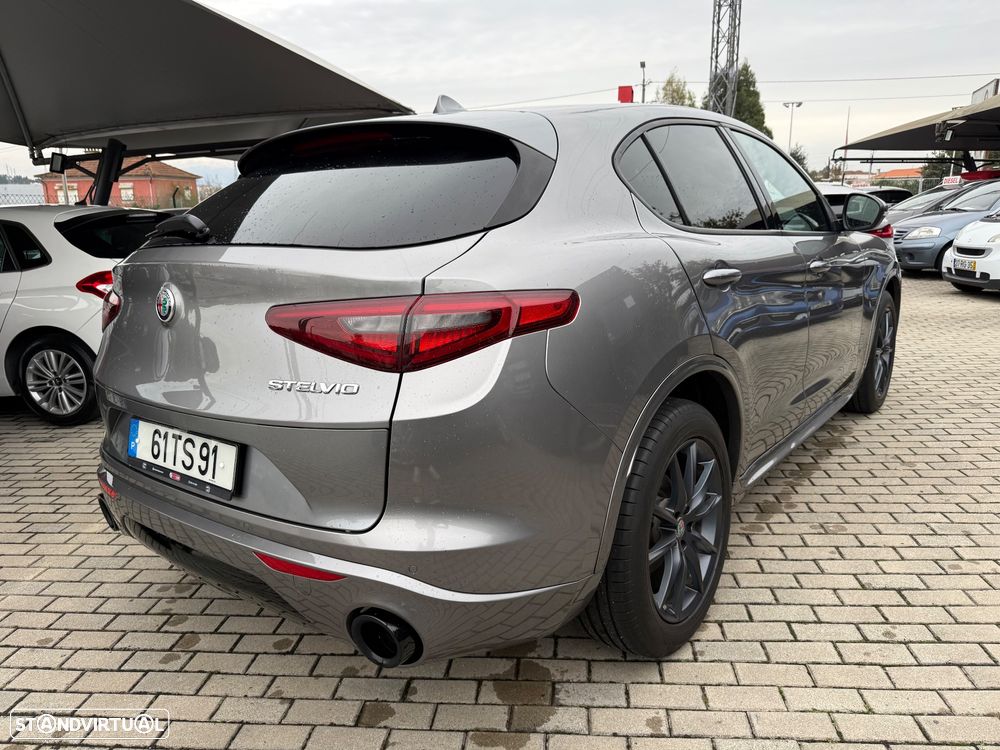 Alfa Romeo Stelvio 2.2 D Super AT8 - 4