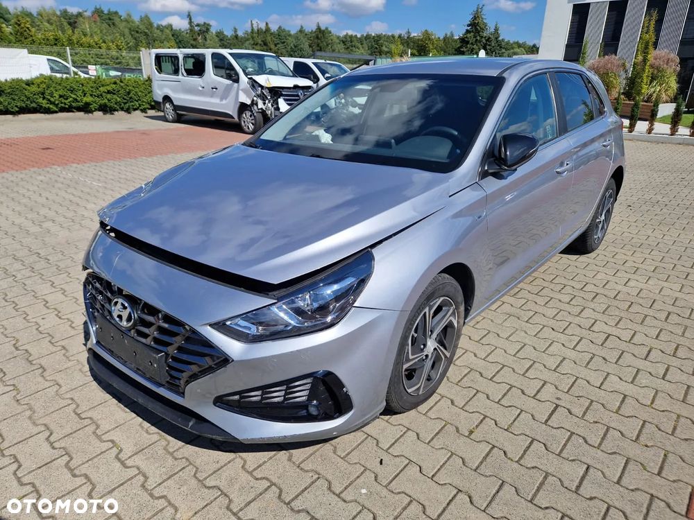 Hyundai i30 1.5 T-GDI 48V Smart DCT - 6