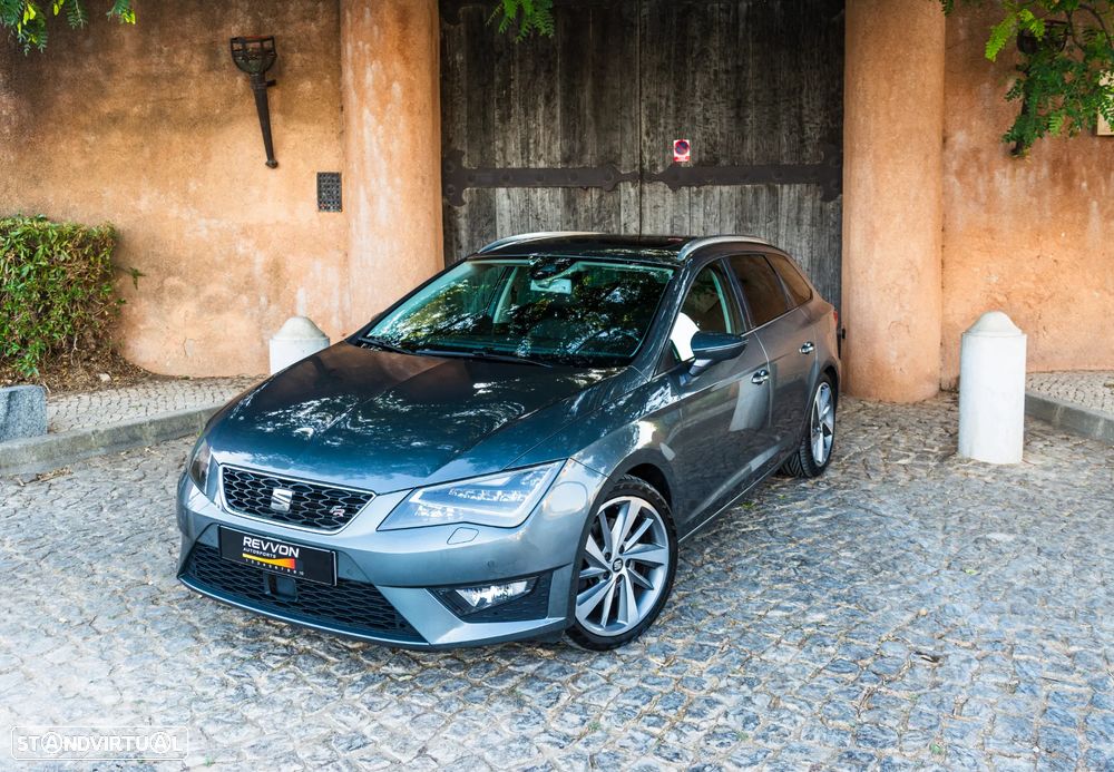 SEAT Leon ST 2.0 TDI DPF DSG FR - 2