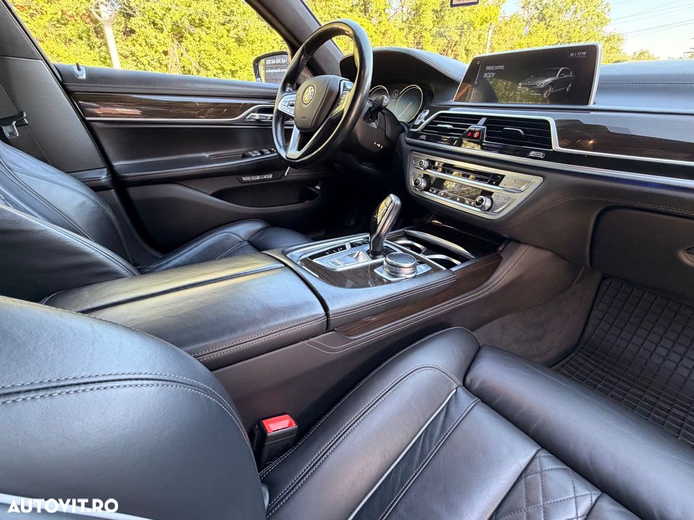 BMW Seria 7 - 10