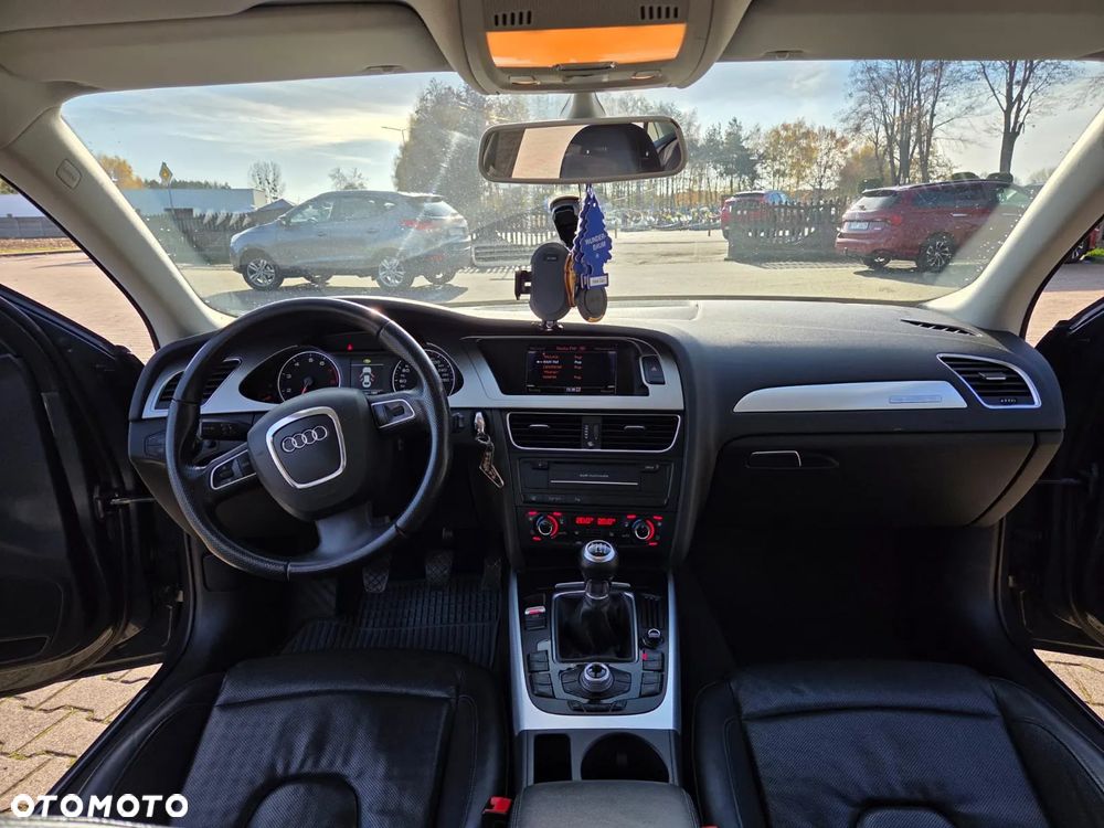 Audi A4 Limousine - 29