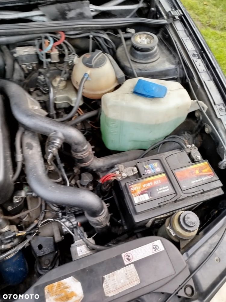 Volkswagen Passat 1.9 TDI GL - 13