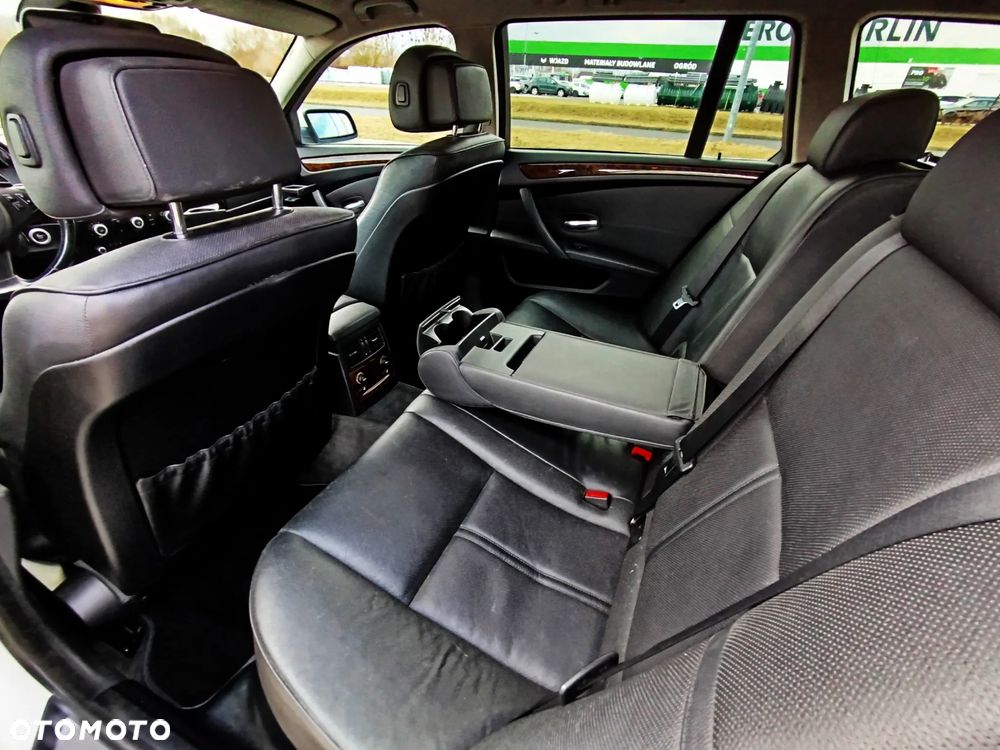 BMW Seria 5 - 24