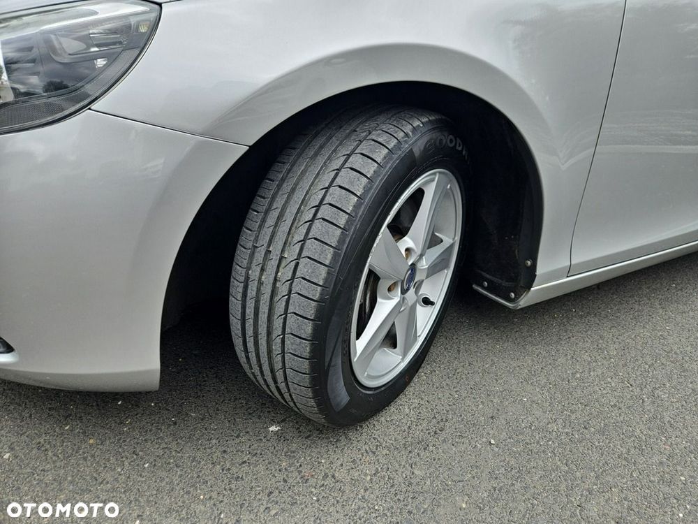 Volvo V40 D3 Geartronic Momentum - 20