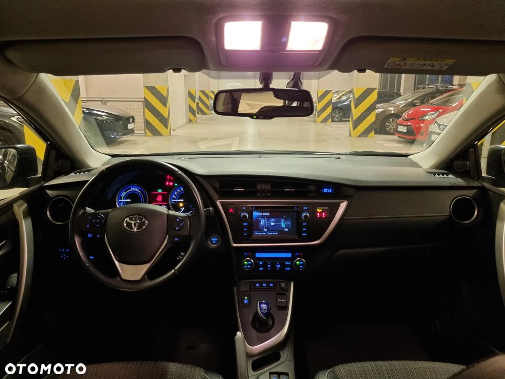 Toyota Auris - 21