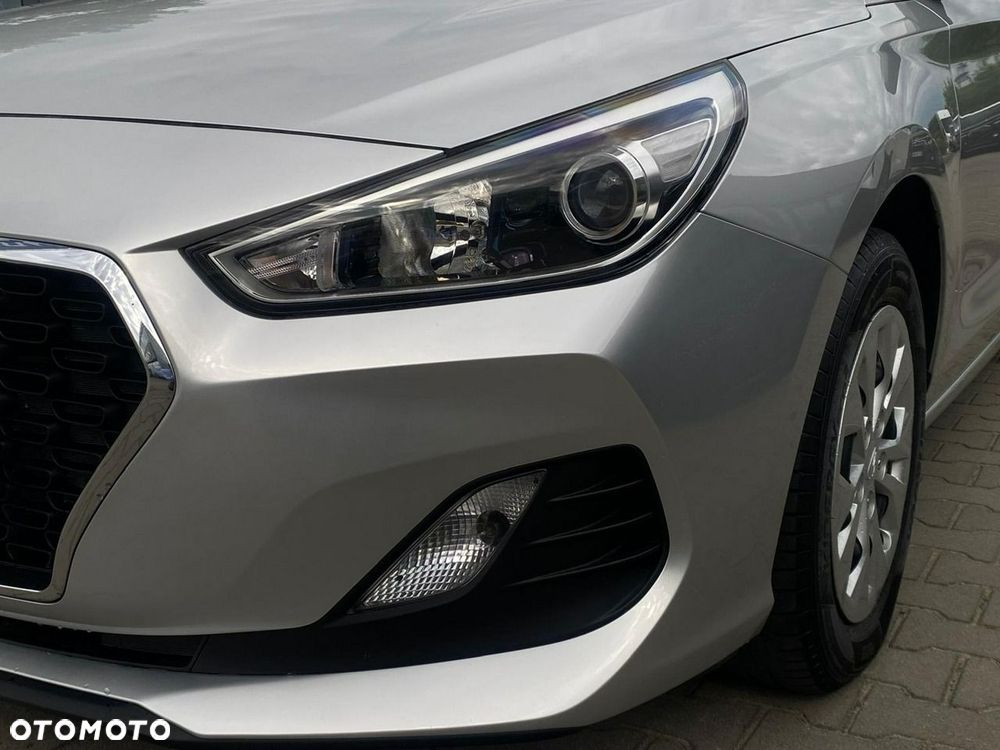 Hyundai i30 1.4 Classic + - 12