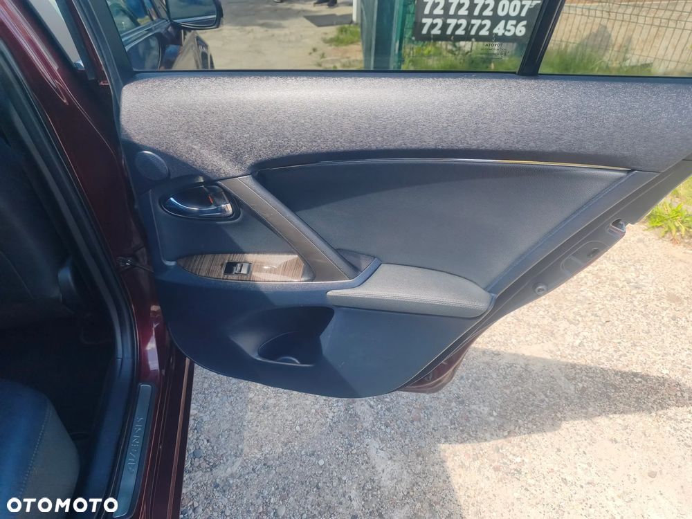 Toyota Avensis 1.8 Executive - 17