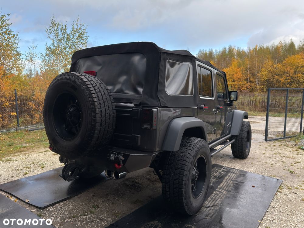 Jeep Wrangler - 6