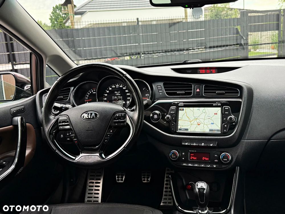 Kia Ceed 1.6 GDI Platinum Edition - 24