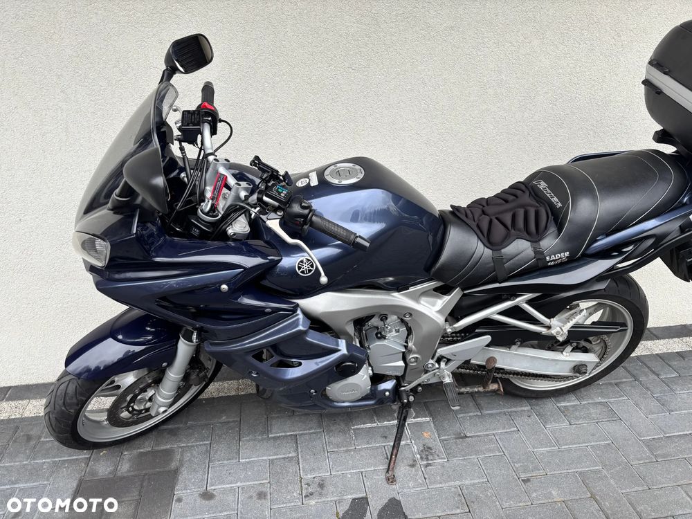 Yamaha FZ6 - 3