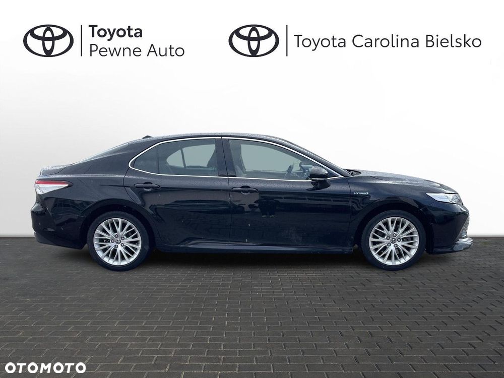 Toyota Camry - 20