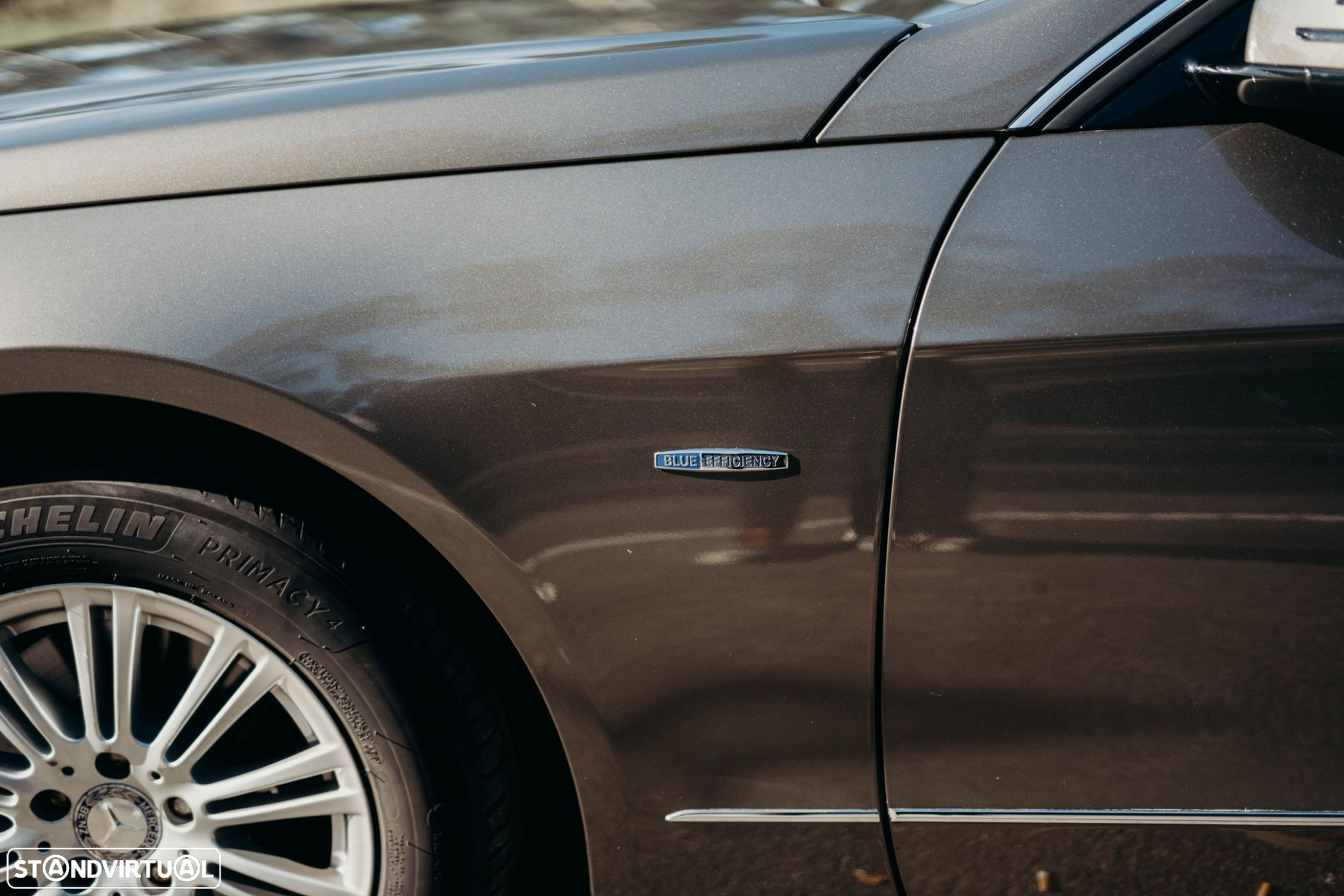 Mercedes-Benz E 250 CGi Elegance BlueEfficiency - 27