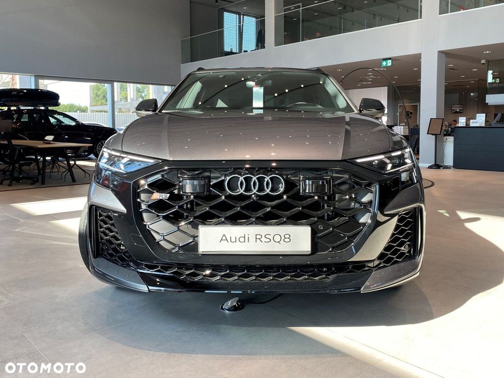 Audi RS Q8 - 10