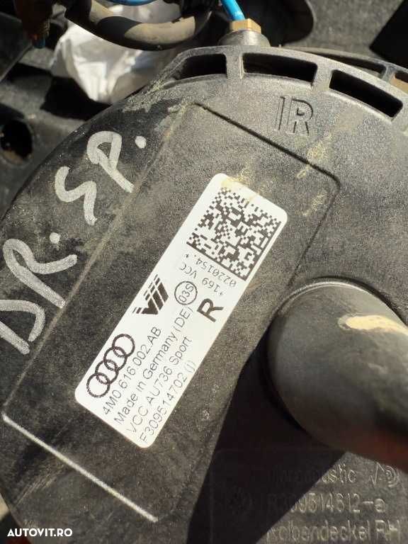 Perna aer dreapta spate Audi Q8 2020 / 4M0616002AB - 1
