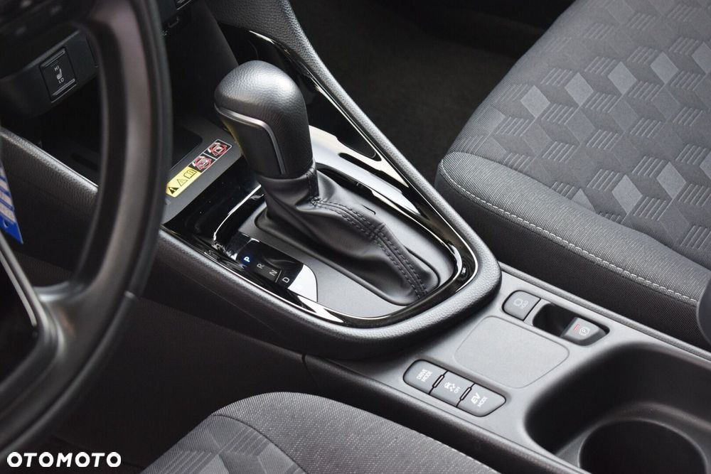 Toyota Yaris Hybrid 1.5 Style - 17