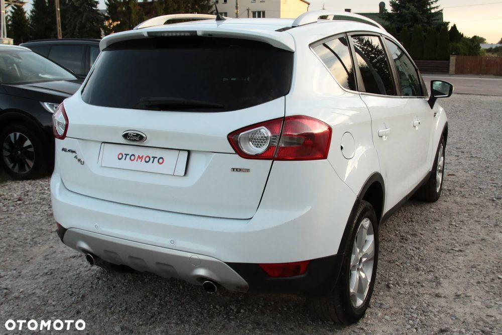 Ford Kuga 2.0 TDCi 4x4 Titanium - 12