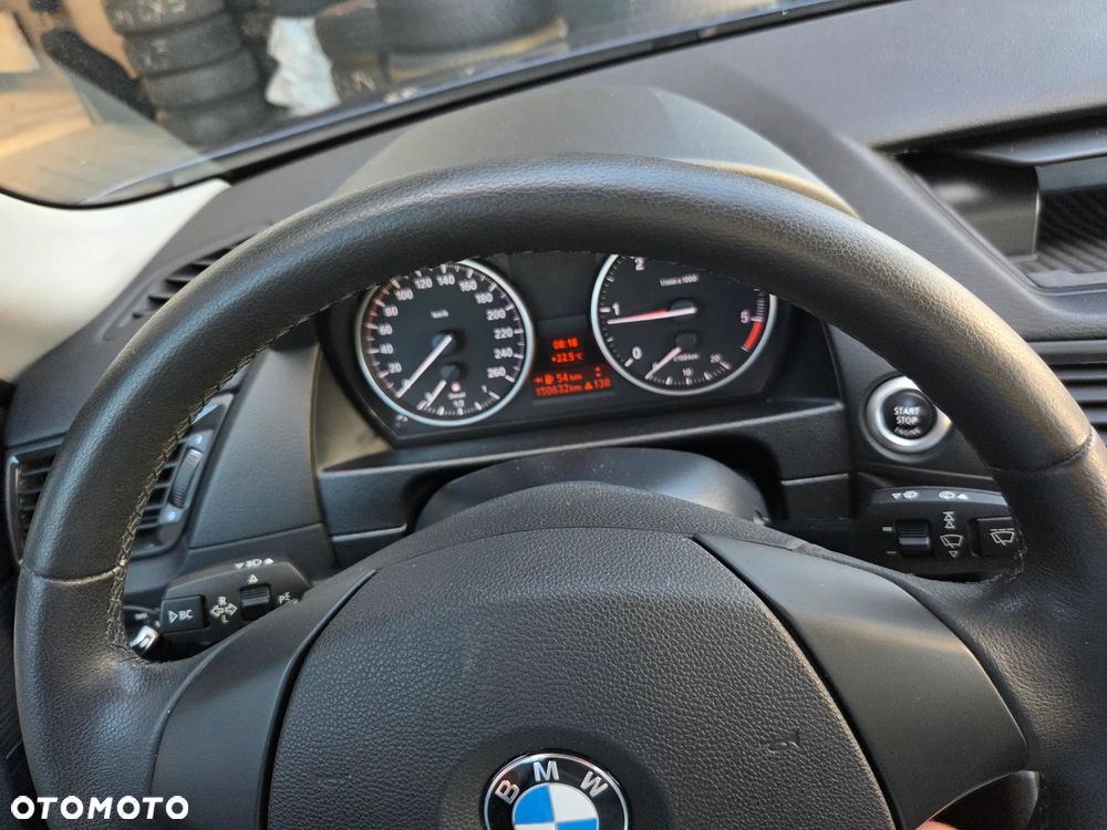 BMW X1 xDrive18d xLine - 28