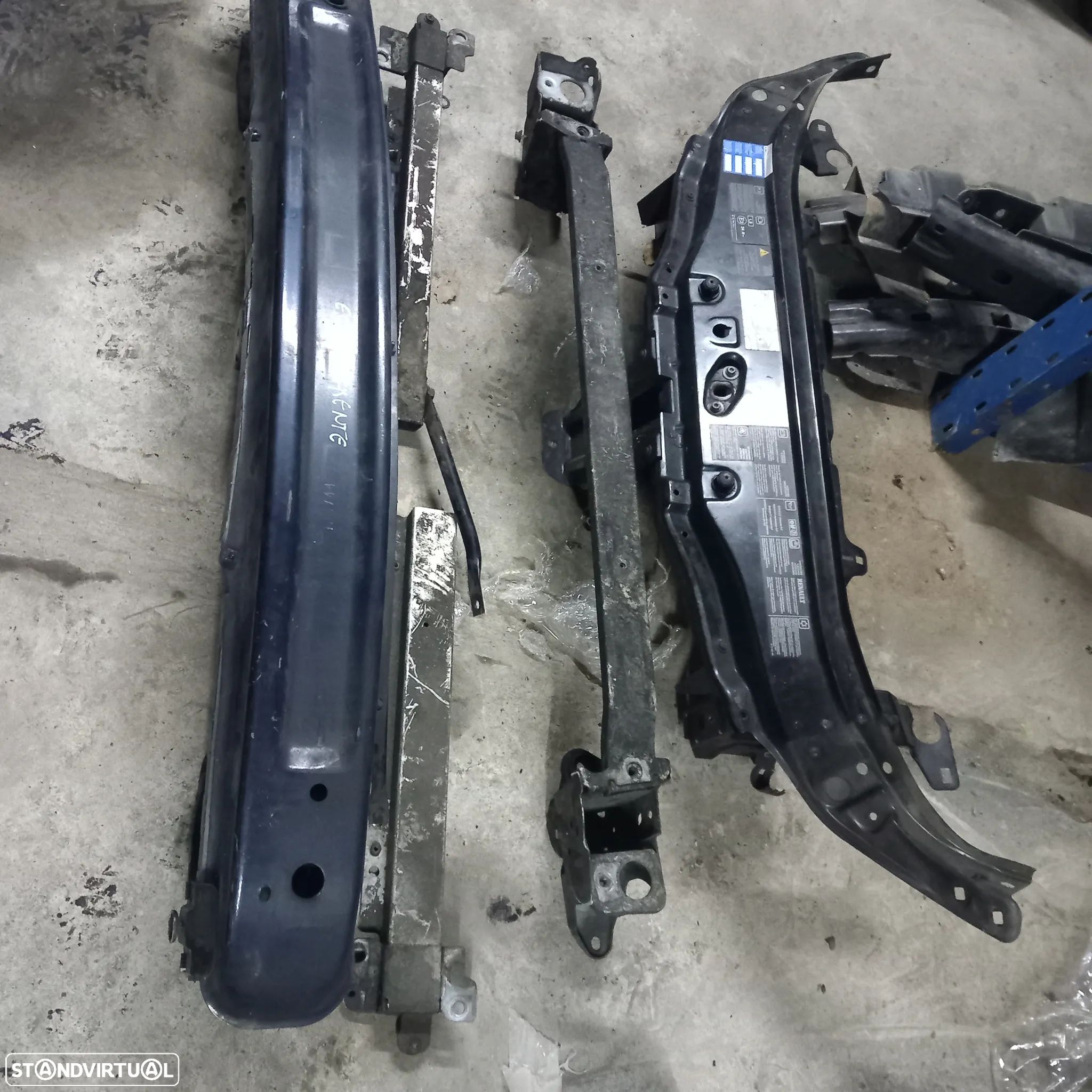 Frente em chapa e reforços renault espace ano 2004 - 1