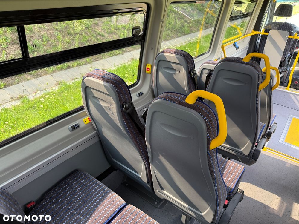 Mercedes-Benz Sprinter 517 - 34