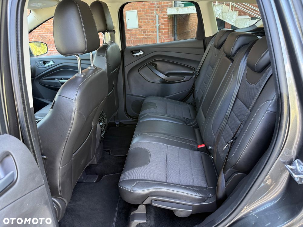 Ford Kuga 1.5 EcoBoost 2x4 Titanium - 11