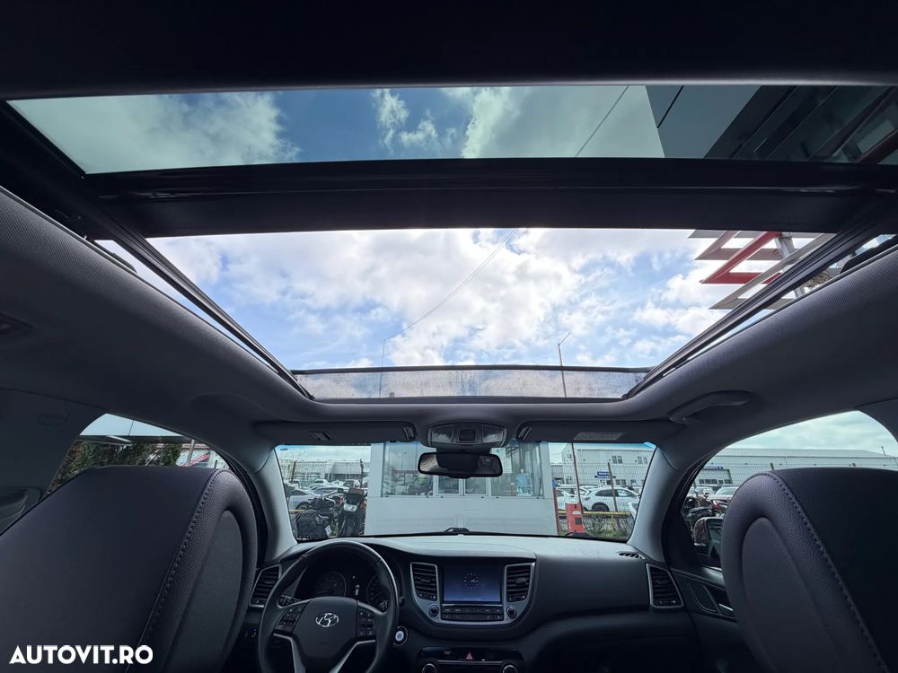 Hyundai Tucson 1.6 T-GDi 4WD 7DCT Luxury - 32