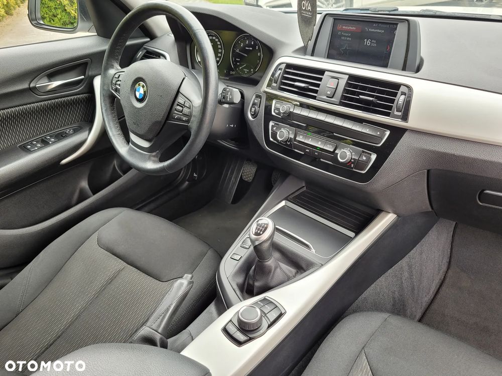 BMW Seria 1 118i - 11