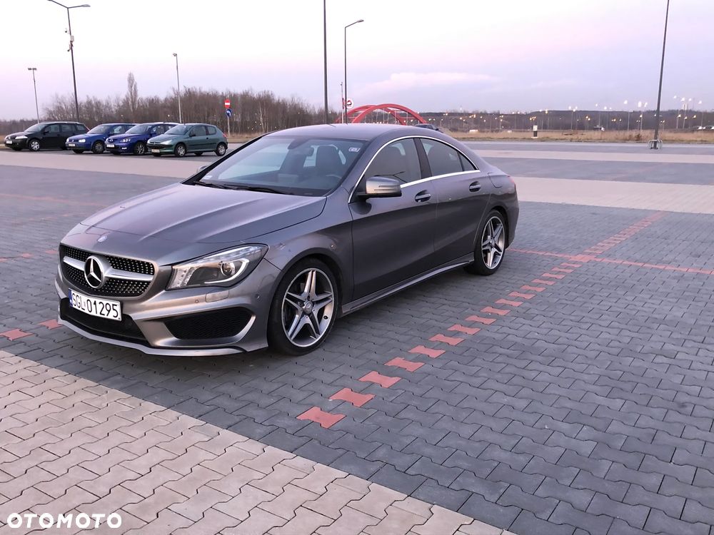 Mercedes-Benz CLA 200 7G-DCT AMG Line - 2