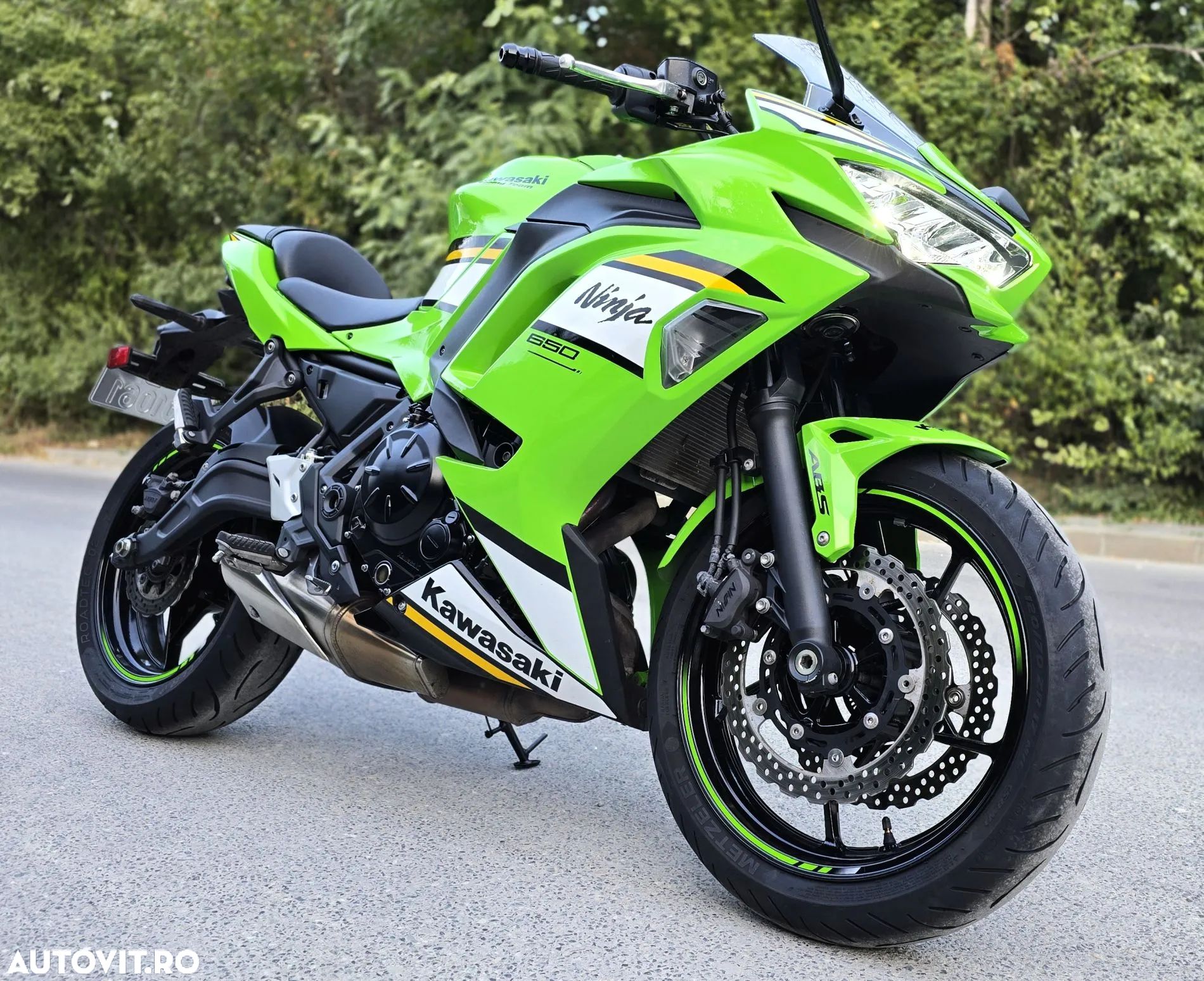Kawasaki Ninja 650 - 1