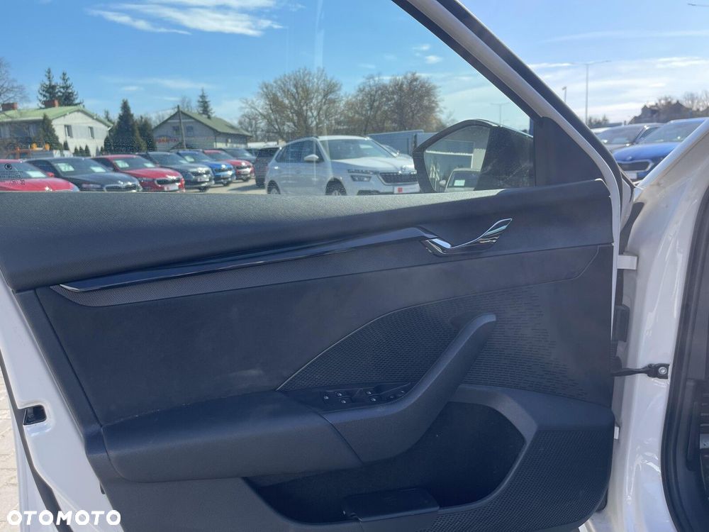 Skoda Octavia 2.0 TDI RS DSG - 11