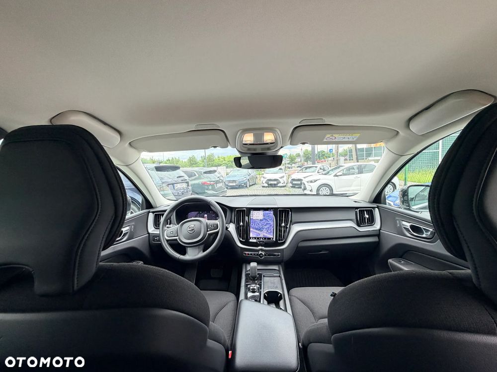 Volvo XC 60 B4 D AWD Momentum Pro - 18