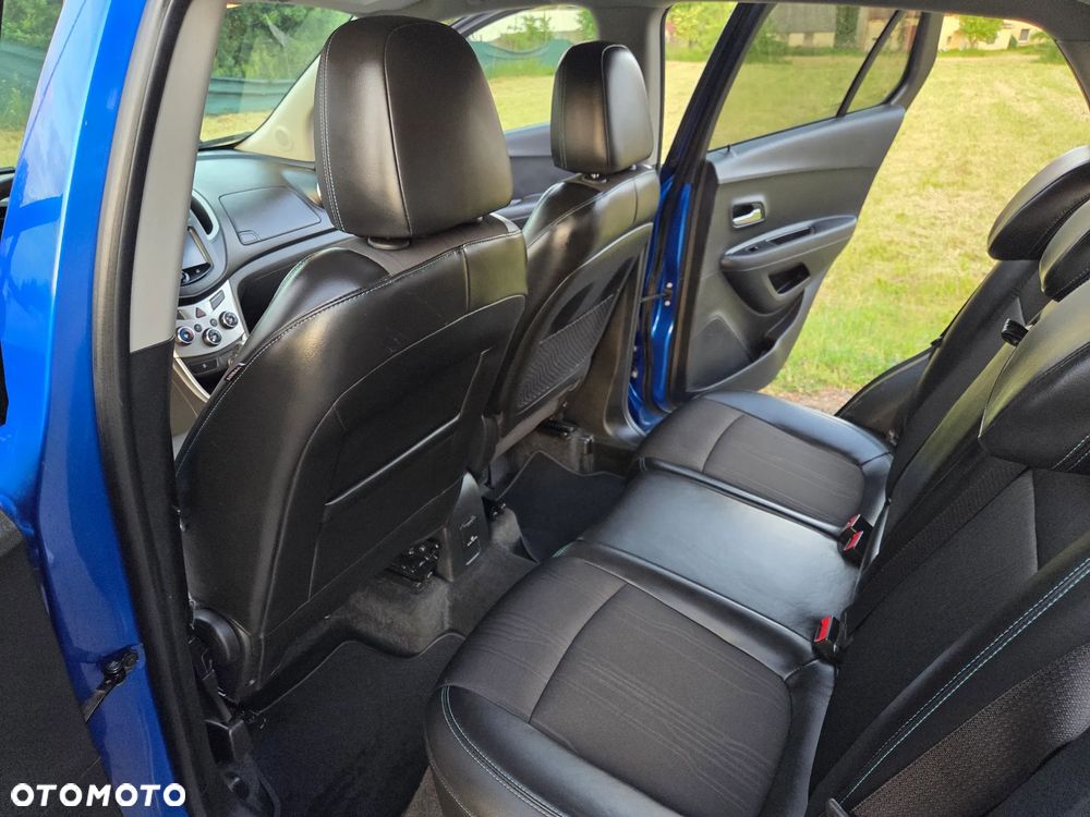 Chevrolet Trax 1.7 D LT - 23